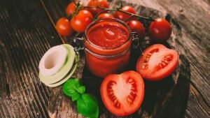 Cómo hacer pollo en salsa de tomate sencillo